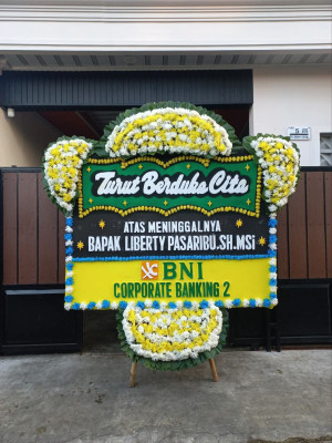 Papan Bunga Duka di Ende