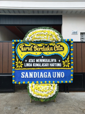 Papan Bunga Duka di Ende
